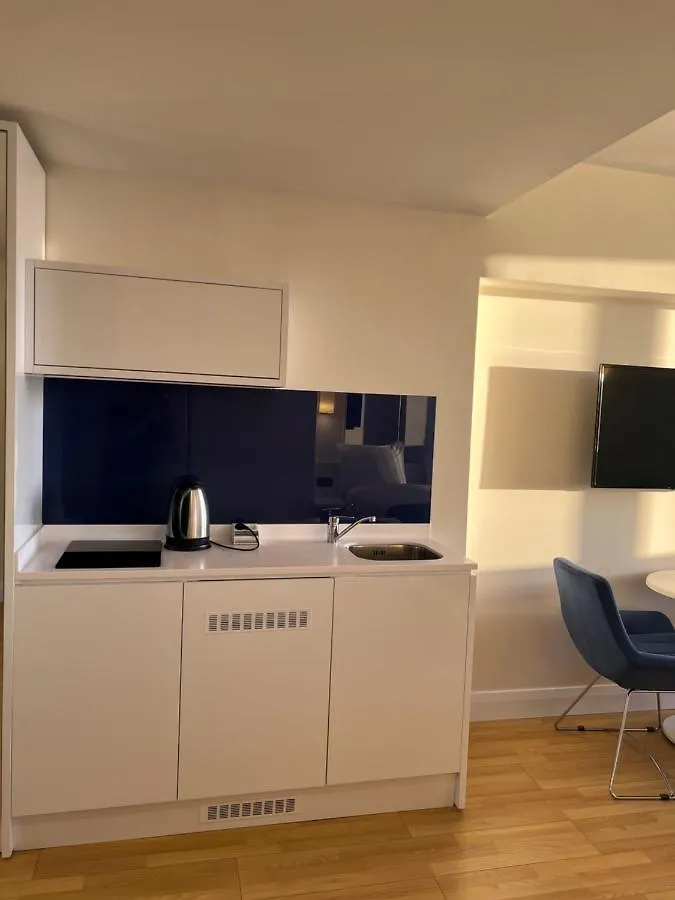 *****  Aparthotel In City Батуми Грузия
